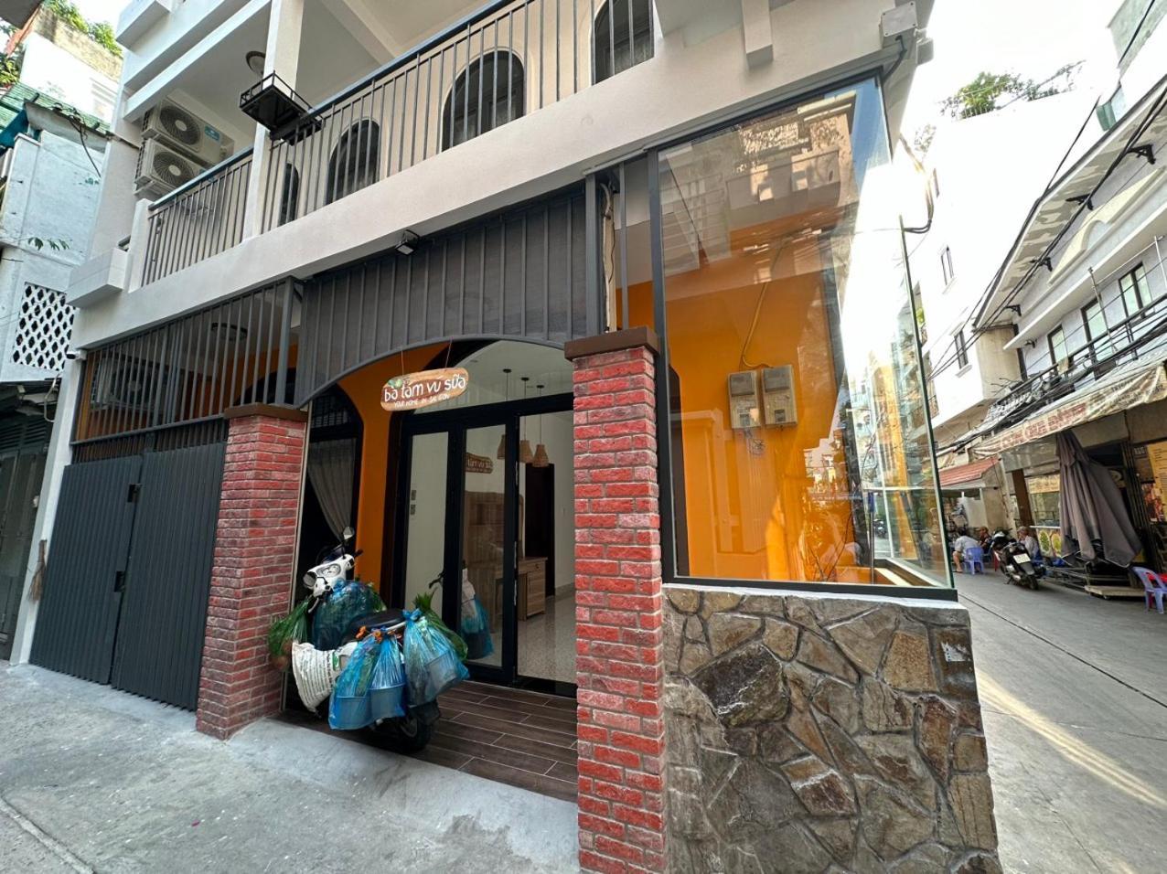 Ba Tam Vu Sua Homestay Хошимин Екстериор снимка